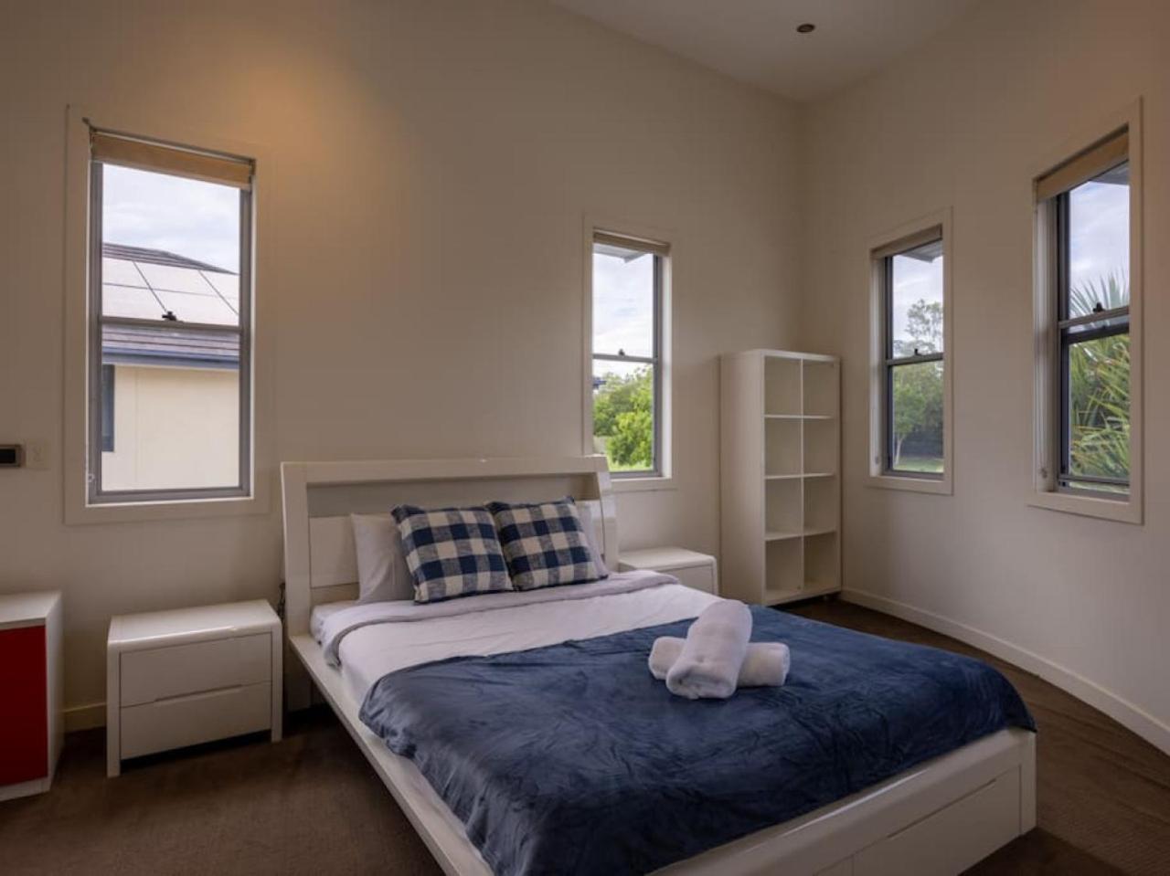 Luxurious 6br Retreat Wpool Port Biggerawaters Holiday home *