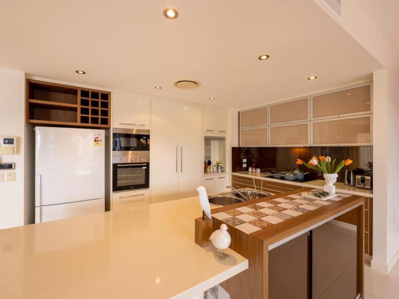 Holiday home Luxurious 6br Retreat Wpool Port Biggerawaters *